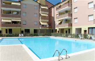 Foto 2 - Appartamento con 2 camere da letto a Rosolina con piscina e vista mare