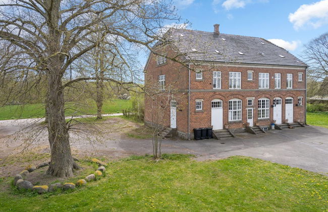 7 bedroom House in Karise - Photo 1