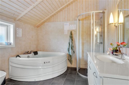 Photo 3 - Maison de 3 chambres à Hadsund avec terrasse et sauna