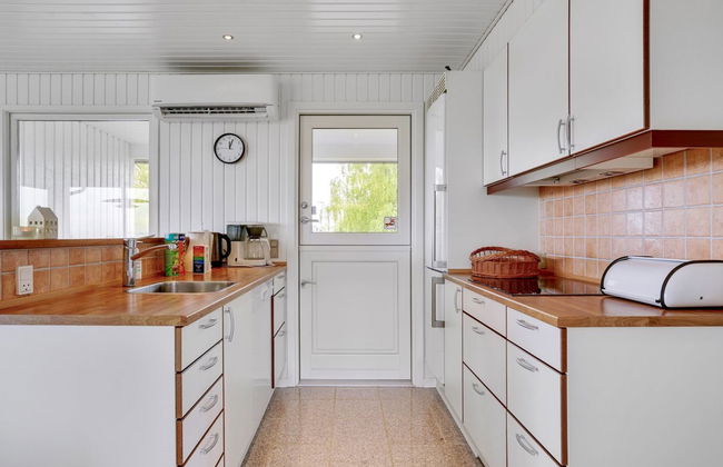 Casa de 3 quartos em Hejls com terraço e banheira de hidromassagem - Foto 18