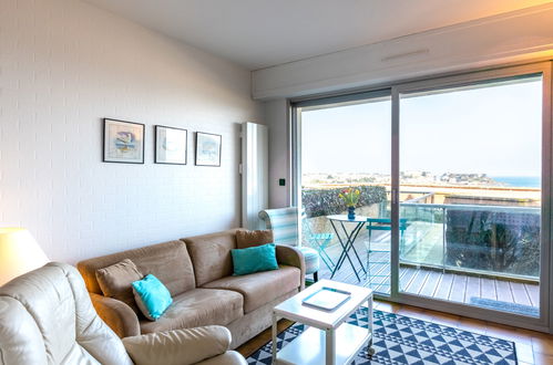 Photo 1 - 1 bedroom Apartment in Dinard with garden and sea view