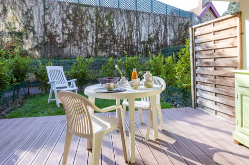 Foto 4 - Apartment mit 1 Schlafzimmer in Dinard mit garten und terrasse