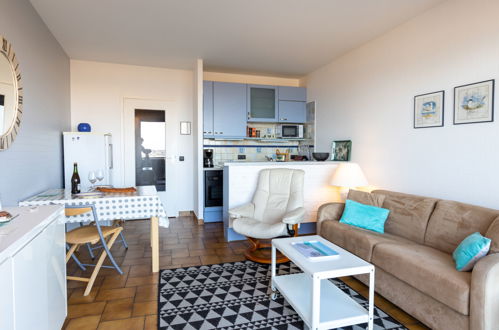 Photo 2 - 1 bedroom Apartment in Dinard with garden and terrace