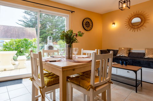 Photo 10 - Maison de 1 chambre à Barneville-Carteret avec terrasse et vues à la mer