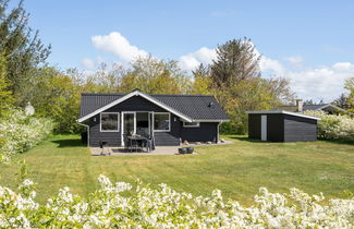 Photo 1 - Maison de 2 chambres à Tarm avec terrasse