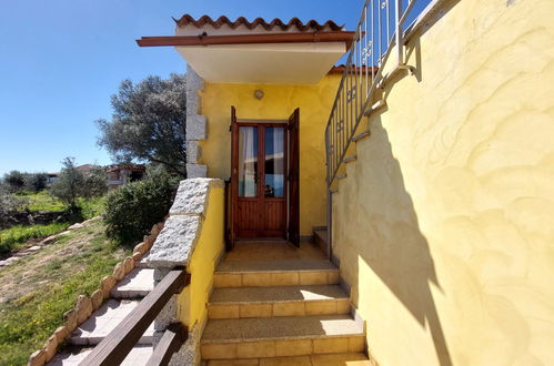 Photo 22 - Maison de 3 chambres à Golfo Aranci avec jardin et terrasse