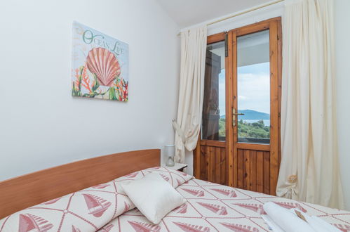 Foto 13 - Casa con 3 camere da letto a Golfo Aranci con terrazza e vista mare