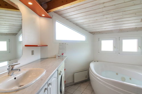 Foto 13 - Casa con 3 camere da letto a Harrerenden con terrazza e sauna