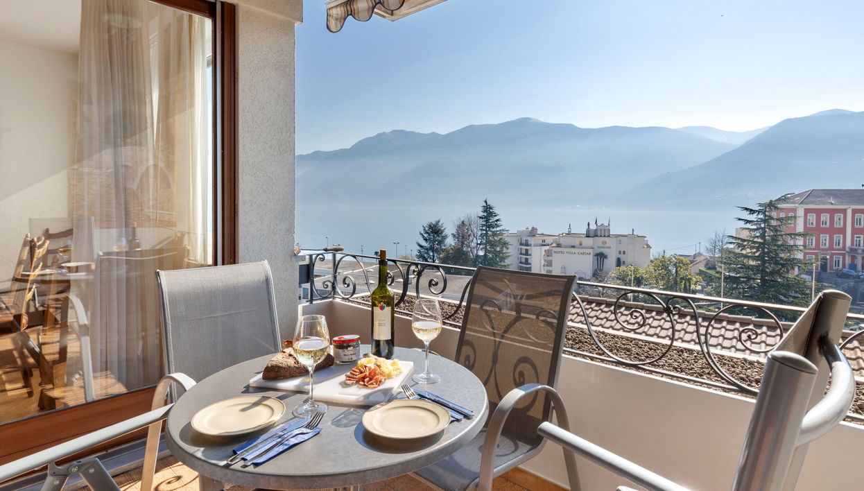 4 bedroom Apartment in Brissago - Photo 1