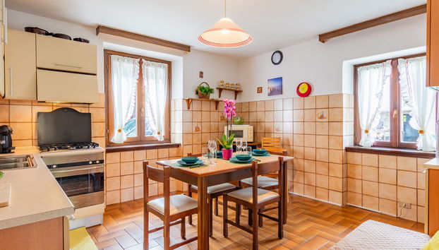 Appartamento con 2 camere da letto a Colico con giardino e terrazza - Foto 4