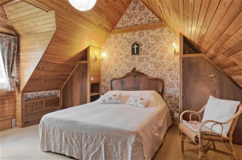 Foto 14 - Casa con 4 camere da letto a Pleumeur-Bodou con giardino e vista mare