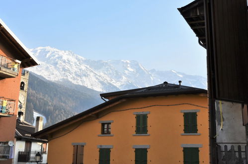 Photo 23 - Appartement de 1 chambre à Temù avec vues sur la montagne