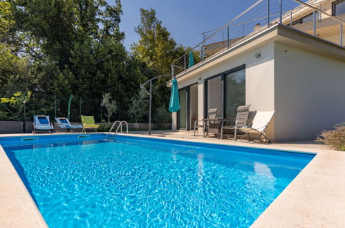 Foto 7 - Casa con 4 camere da letto a Opatija con piscina privata e giardino