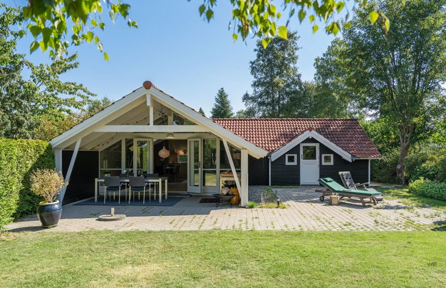 Casa de 3 quartos em Hornbæk com terraço - Foto 1