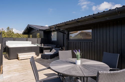 Foto 1 - Casa de 3 quartos em Hvide Sande com terraço e banheira de hidromassagem