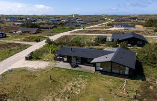 Foto 3 - Casa de 3 quartos em Hvide Sande com terraço e banheira de hidromassagem