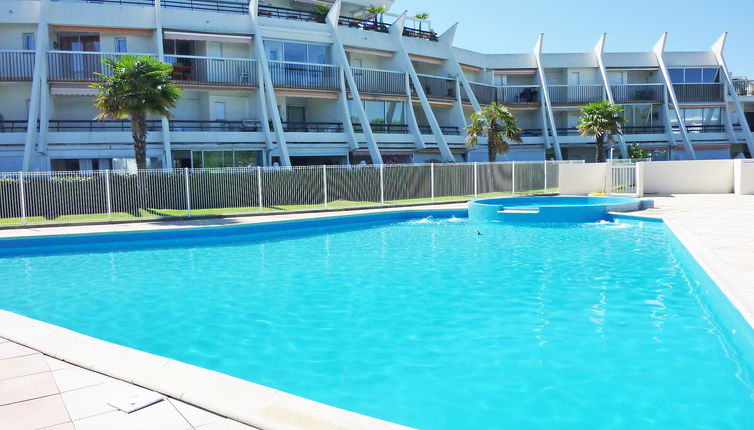 Foto 1 - Apartamento de 1 habitación en La Grande-Motte con piscina y jardín