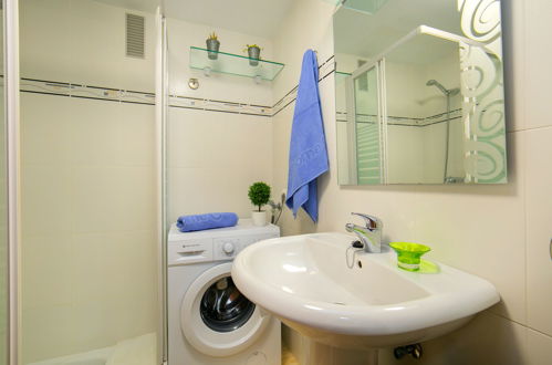 Foto 10 - Apartamento de 1 quarto em Calp com piscina e jardim