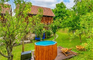 Foto 2 - Casa con 2 camere da letto a Brod Moravice con terrazza e vasca idromassaggio