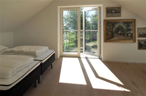 Foto 14 - Appartamento con 4 camere da letto a Aakirkeby con terrazza