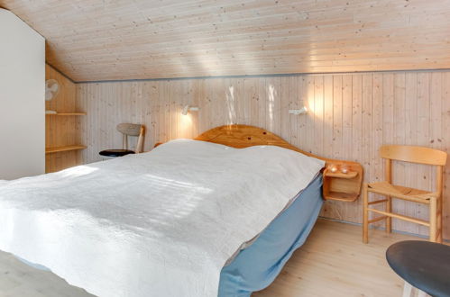 Foto 10 - Casa de 3 habitaciones en Aakirkeby con terraza y sauna