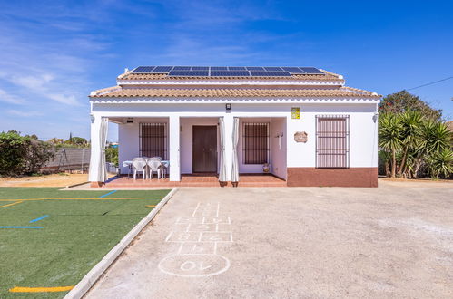 Foto 23 - Casa de 3 quartos em Sanlúcar la Mayor com piscina privada e jardim