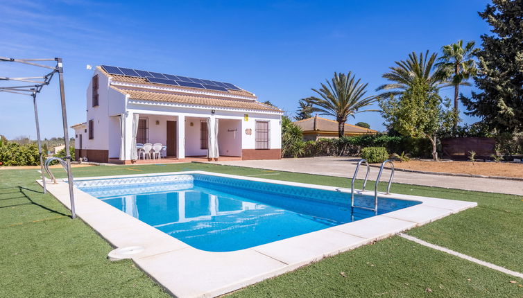 Foto 1 - Casa de 3 habitaciones en Sanlúcar la Mayor con piscina privada y jardín