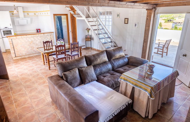 Casa de 4 quartos em Sanlúcar la Mayor com piscina privada e jardim - Foto 6