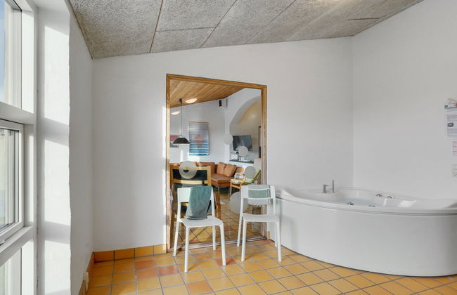 Casa de 4 quartos em Klitmøller com piscina privada e terraço - Foto 34