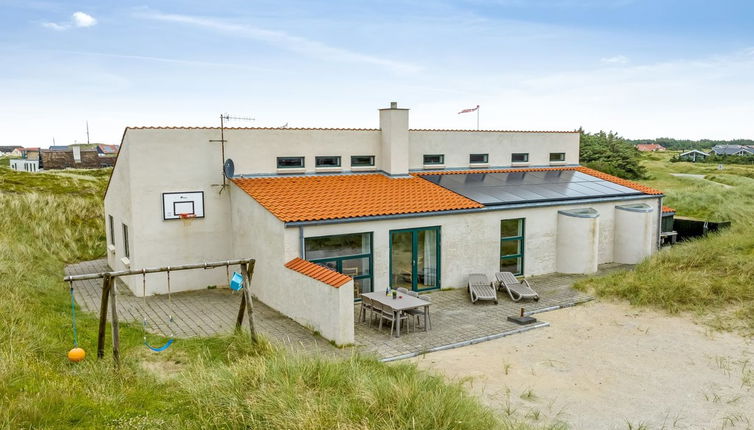 Photo 1 - 4 bedroom House in Klitmøller with private pool and terrace