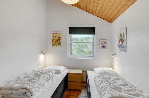 Foto 12 - Casa de 4 quartos em Klitmøller com piscina privada e terraço