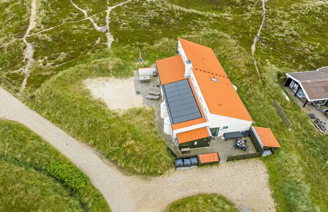 Casa de 4 quartos em Klitmøller com piscina privada e terraço - Foto 4