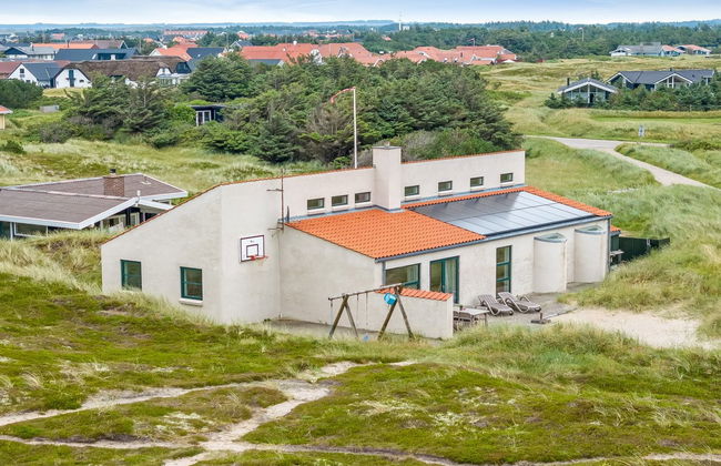 Casa de 4 quartos em Klitmøller com piscina privada e terraço - Foto 10