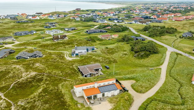 Casa de 4 quartos em Klitmøller com piscina privada e terraço - Foto 3