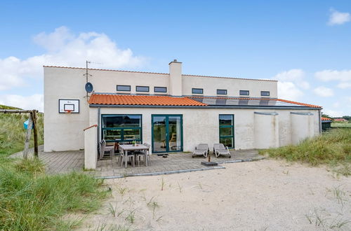 Photo 16 - 4 bedroom House in Klitmøller with private pool and terrace