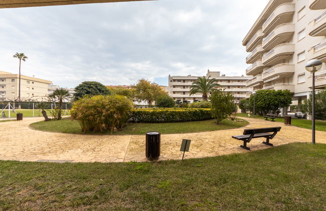 3 bedroom Apartment in Vila-seca with swimming pool and terrace - Photo 36