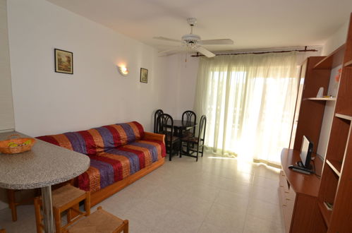 Photo 3 - 1 bedroom Apartment in Vila-seca with swimming pool and sea view