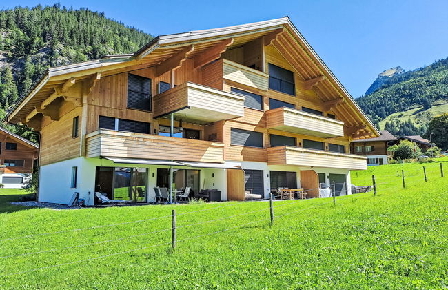Apartment mit 2 Schlafzimmern in Zweisimmen mit terrasse - Foto 1