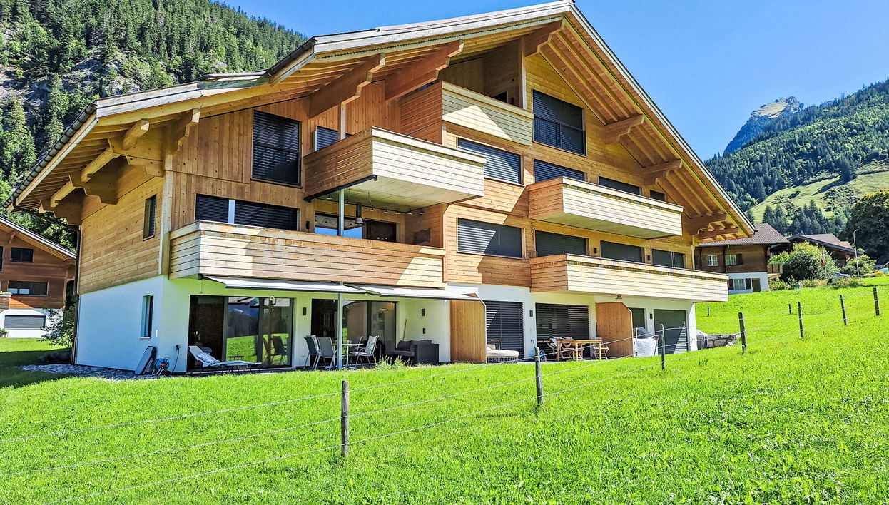 Apartment mit 2 Schlafzimmern in Zweisimmen mit terrasse - Foto 1