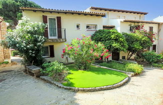 Foto 1 - Apartamento de 2 quartos em Arzachena com jardim e terraço