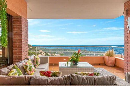 Foto 2 - Casa de 6 quartos em Lloret de Mar com piscina privada e vistas do mar