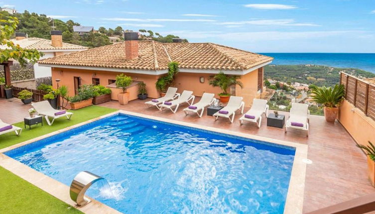 Foto 1 - Casa con 6 camere da letto a Lloret de Mar con piscina privata e vista mare