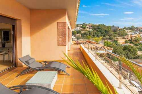 Photo 10 - 6 bedroom House in Lloret de Mar with private pool and sea view
