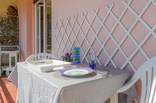 Photo 18 - 2 bedroom Apartment in Roquebrune-Cap-Martin with terrace