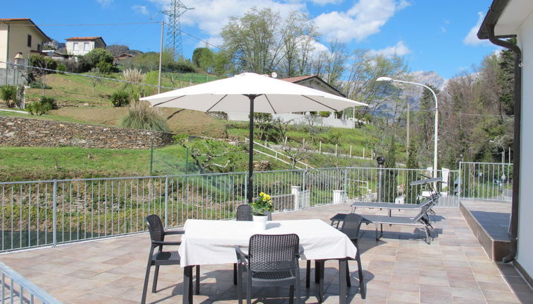 Photo 1 - Maison de 1 chambre à Massa avec jardin et terrasse