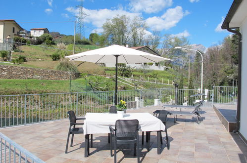 Photo 1 - Maison de 1 chambre à Massa avec jardin et terrasse