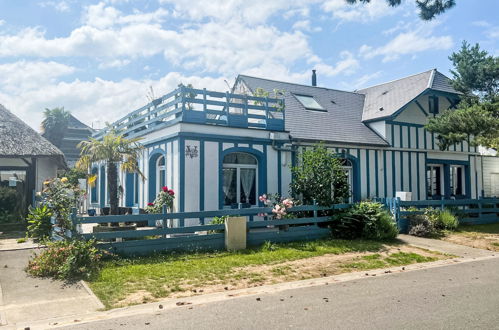 Foto 1 - Casa de 5 quartos em Merville-Franceville-Plage com jardim e terraço