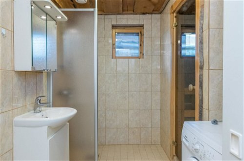 Foto 18 - Casa de 2 habitaciones en Inari con sauna y vistas a la montaña