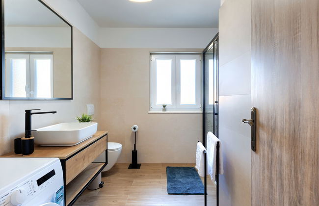 Casa de 7 quartos em Raša com piscina privada e jardim - Foto 8