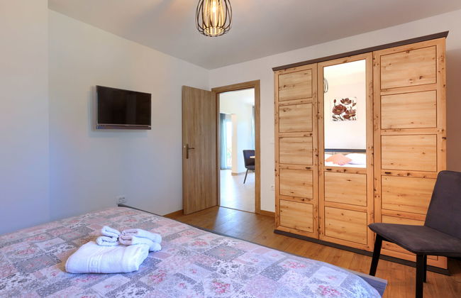 Casa de 7 quartos em Raša com piscina privada e jardim - Foto 12
